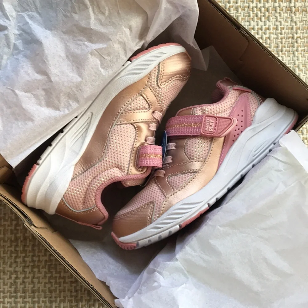 Stride Rite M2P Journey Sneakers (size 11.5W)